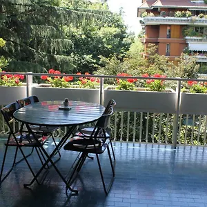 Appartamento Casa Alberata Trilocale Nel A Pochi Min Dal San Raffaele, Segrate